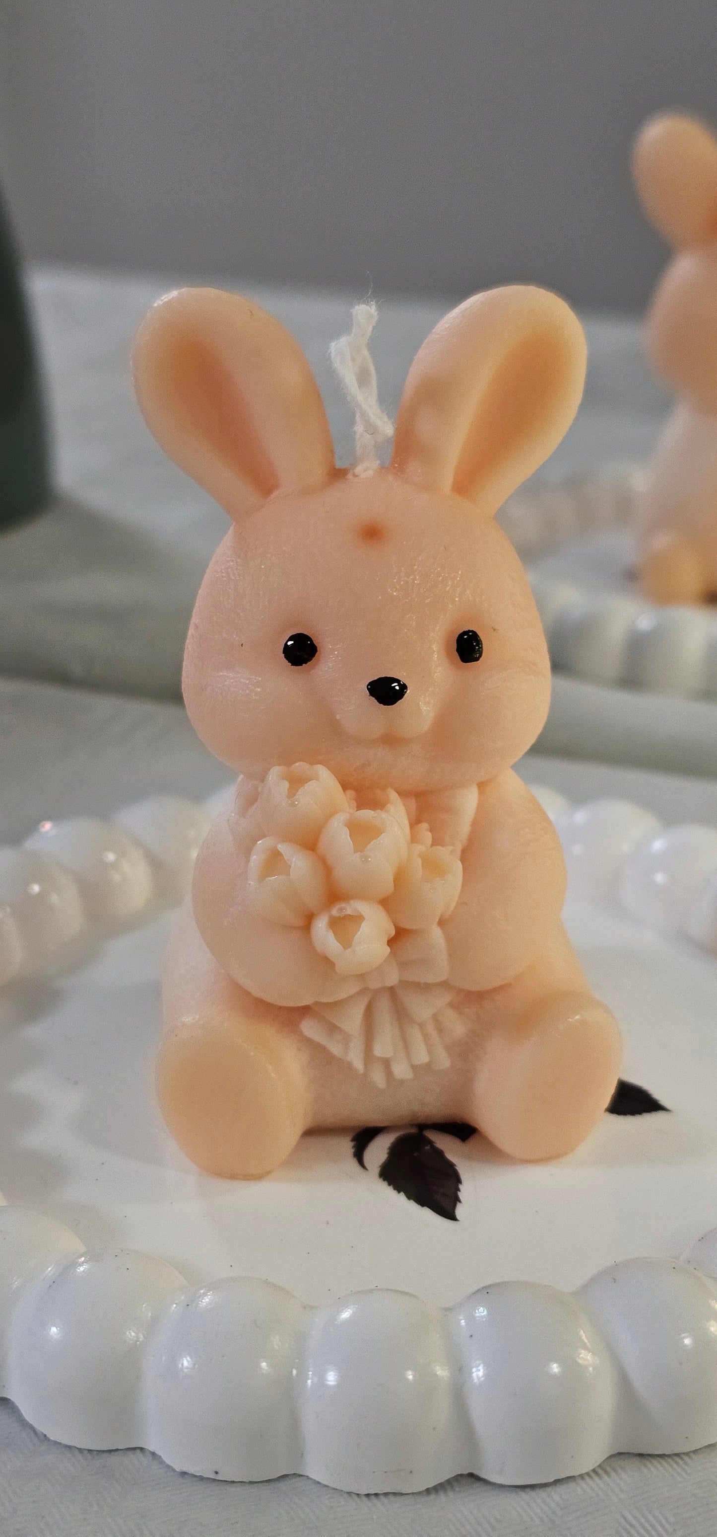 Conejitos y Huevos de Pascua en Cera Aromática – Hechos a Mano