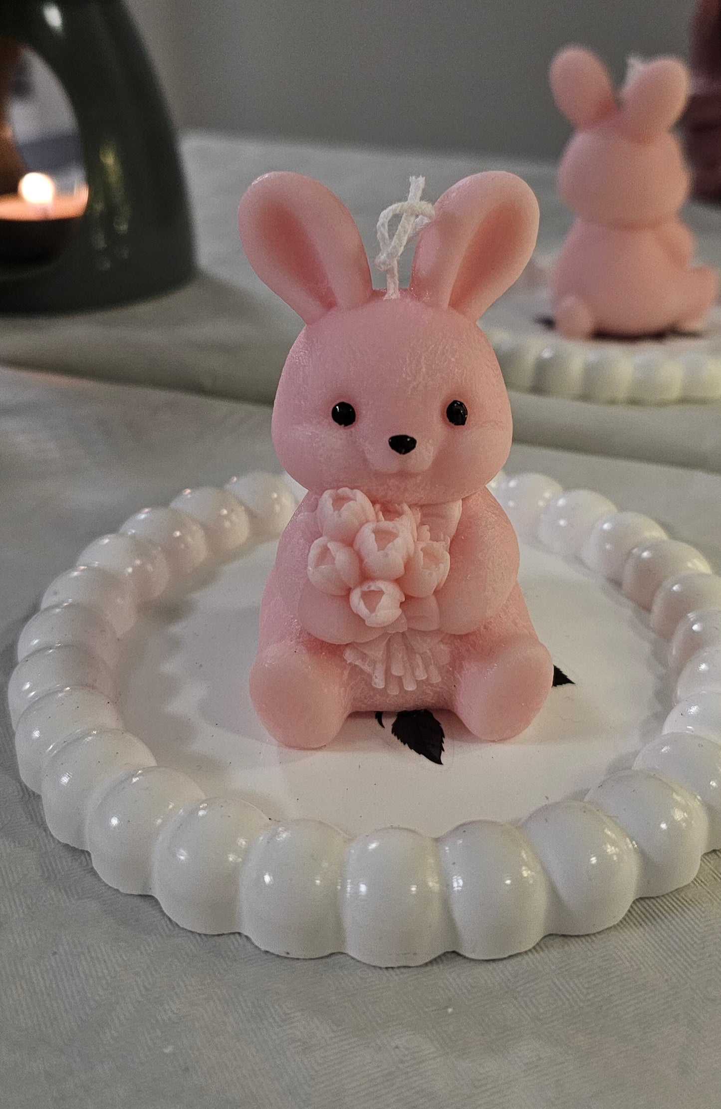 Conejitos y Huevos de Pascua en Cera Aromática – Hechos a Mano