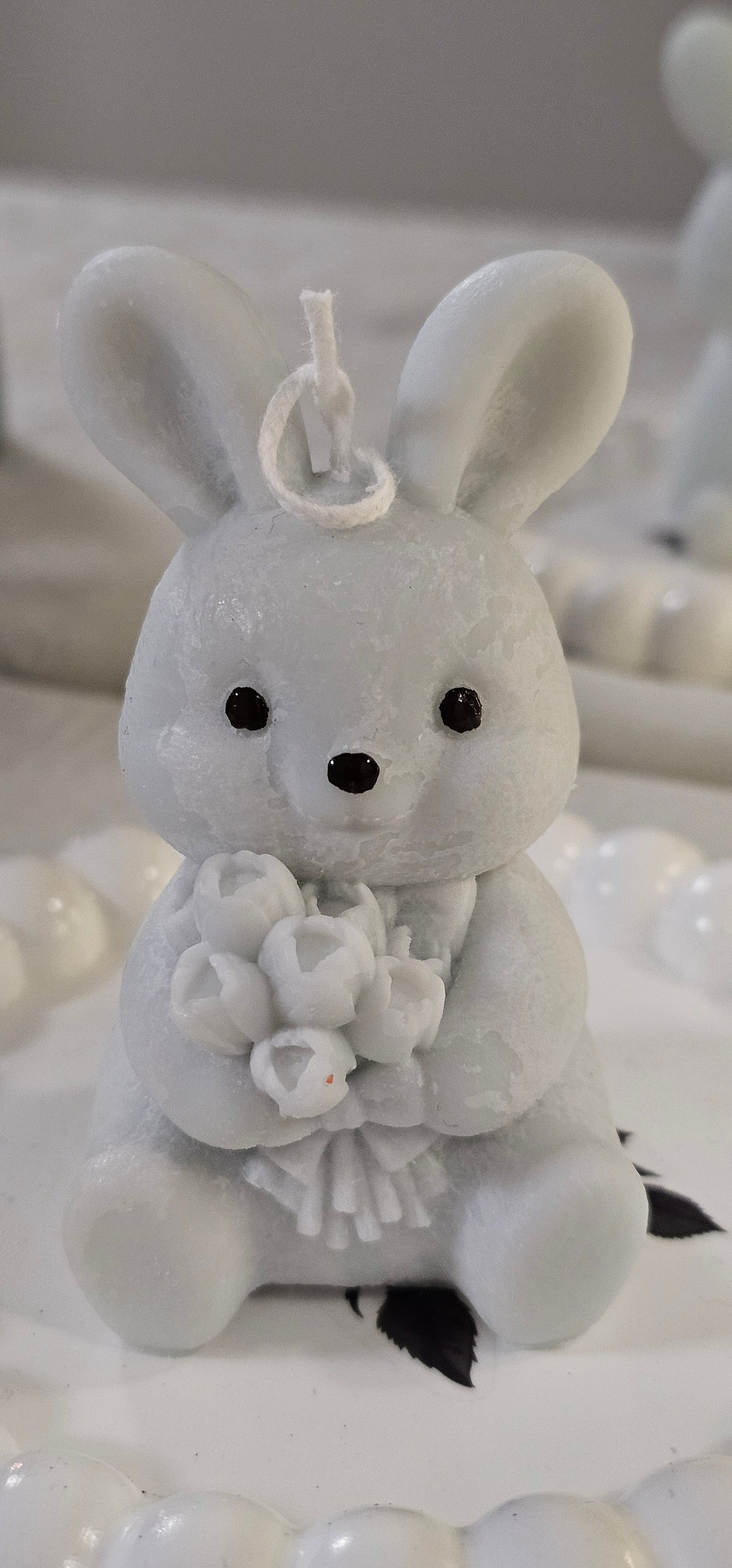 Conejitos y Huevos de Pascua en Cera Aromática – Hechos a Mano