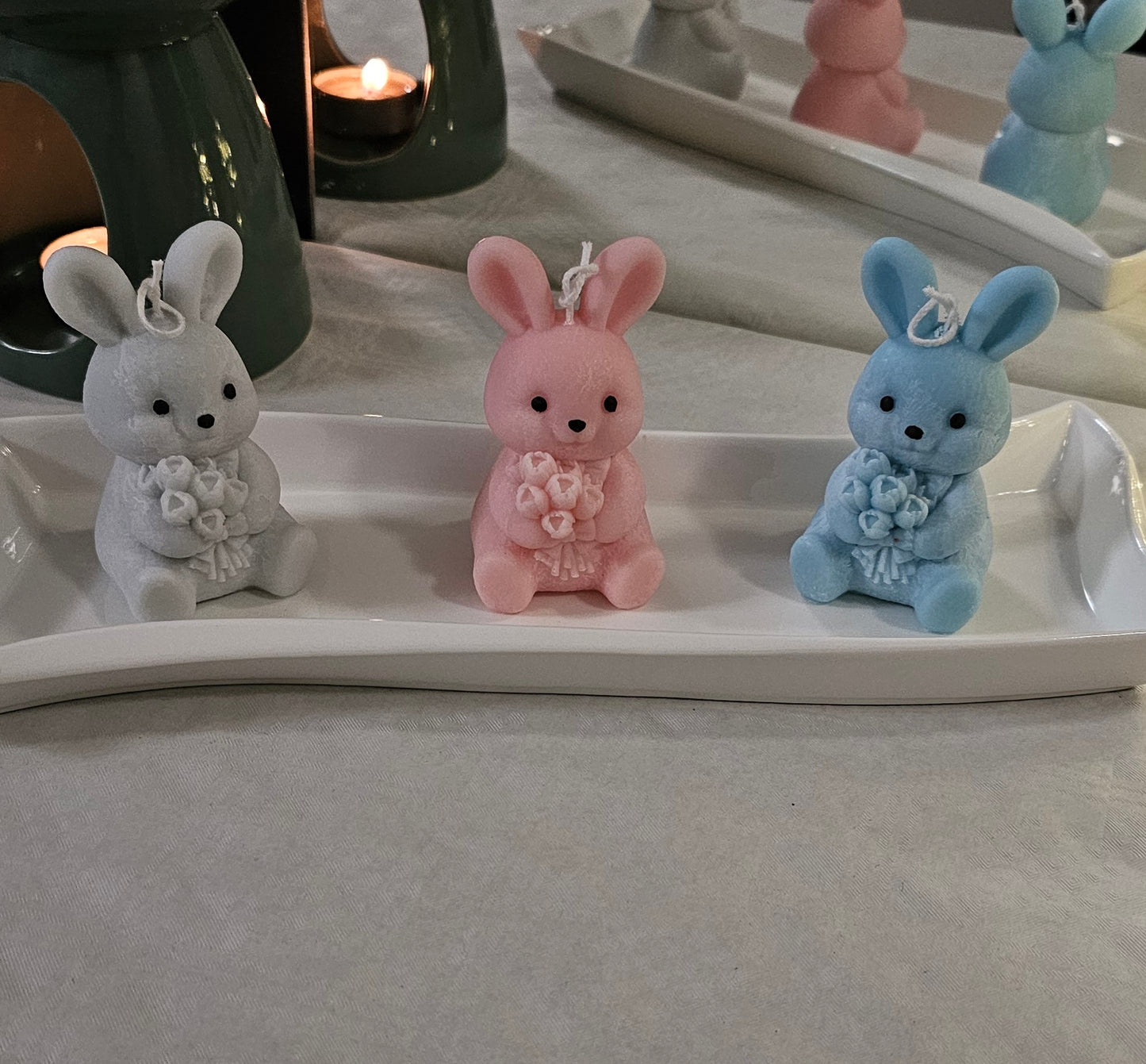 Conejitos y Huevos de Pascua en Cera Aromática – Hechos a Mano