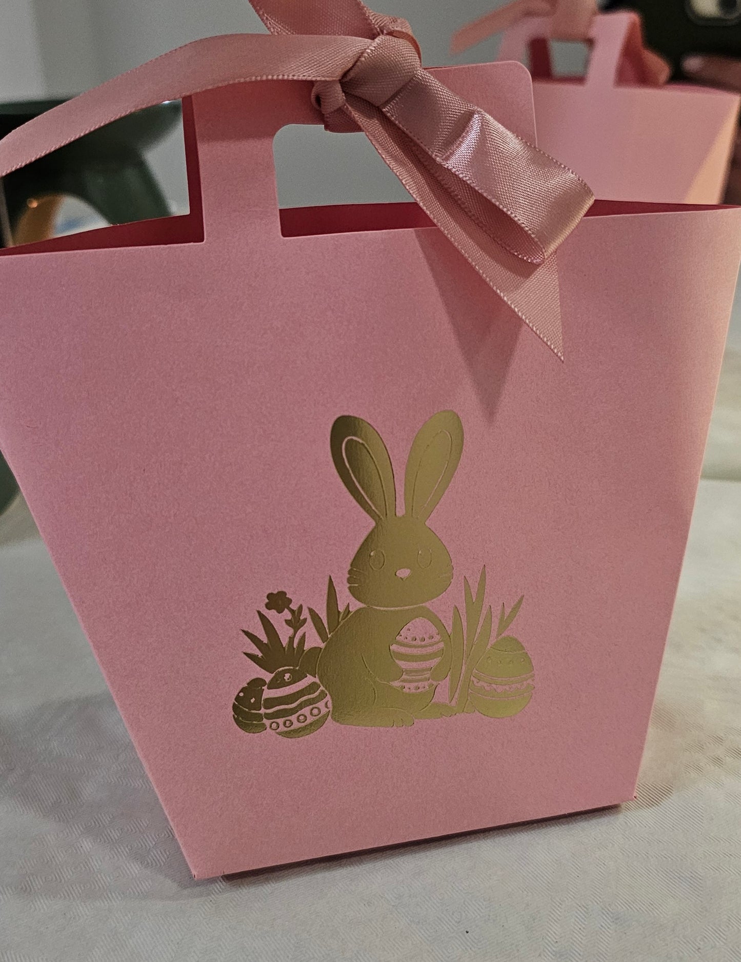 Conejitos y Huevos de Pascua en Cera Aromática – Hechos a Mano