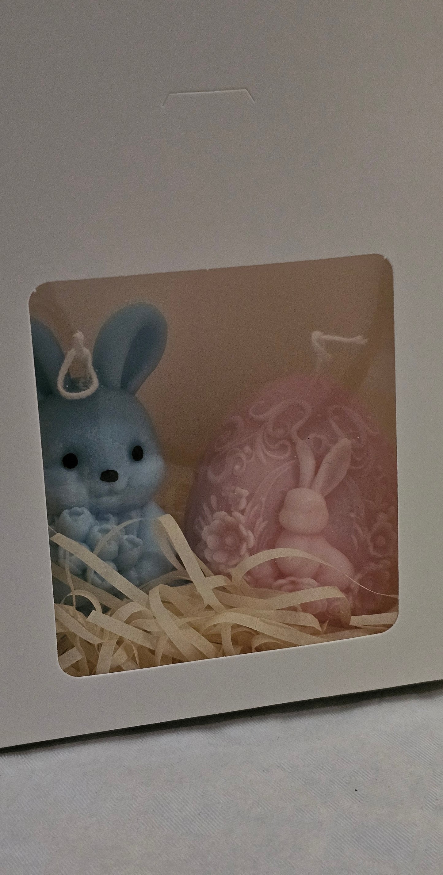 Conejitos y Huevos de Pascua en Cera Aromática – Hechos a Mano