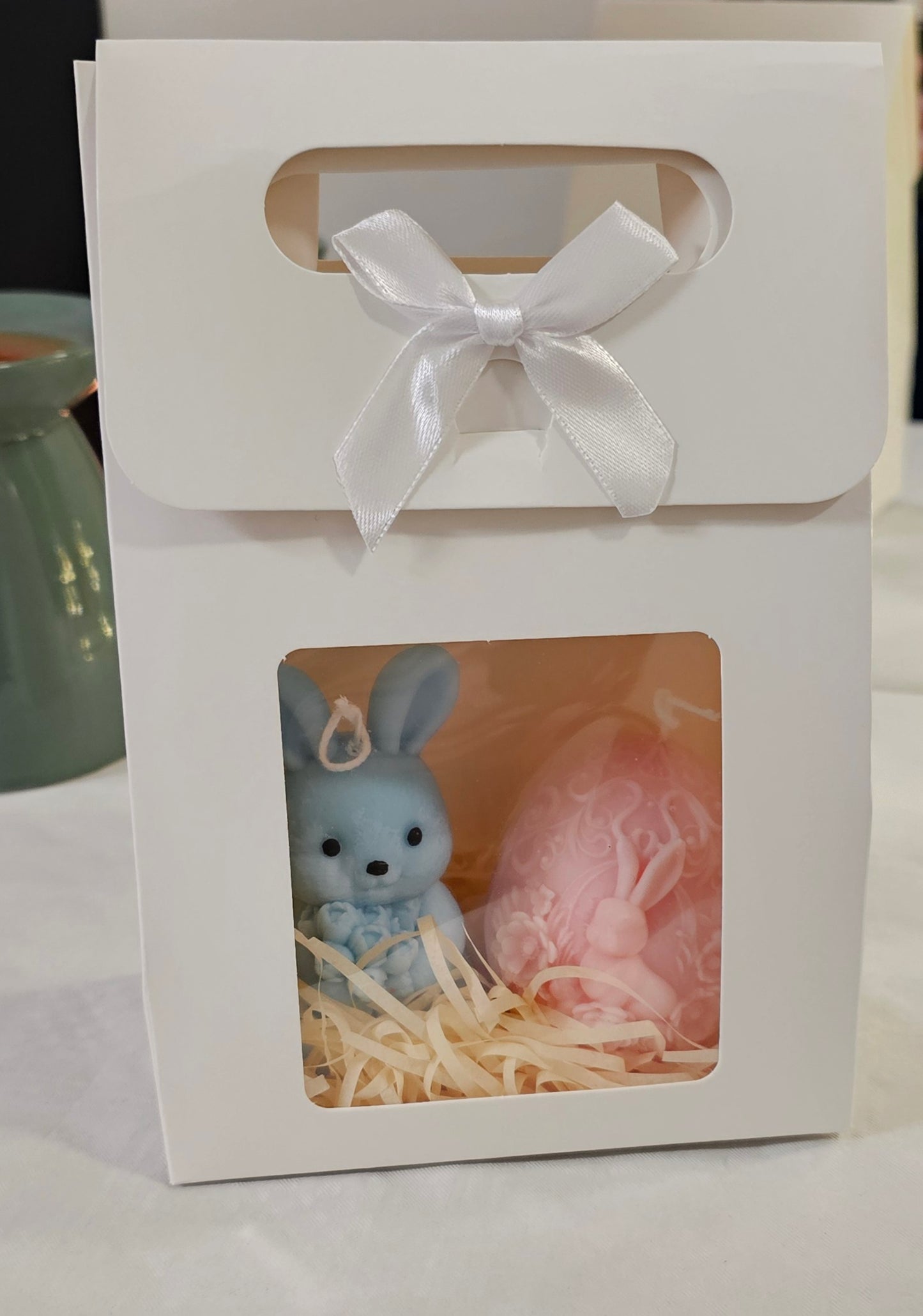 Conejitos y Huevos de Pascua en Cera Aromática – Hechos a Mano