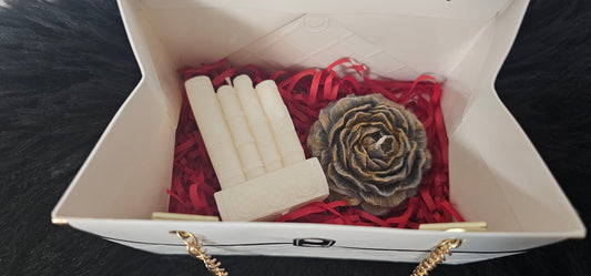 Libros y Rosa Artesanal para Regalo o Decoración