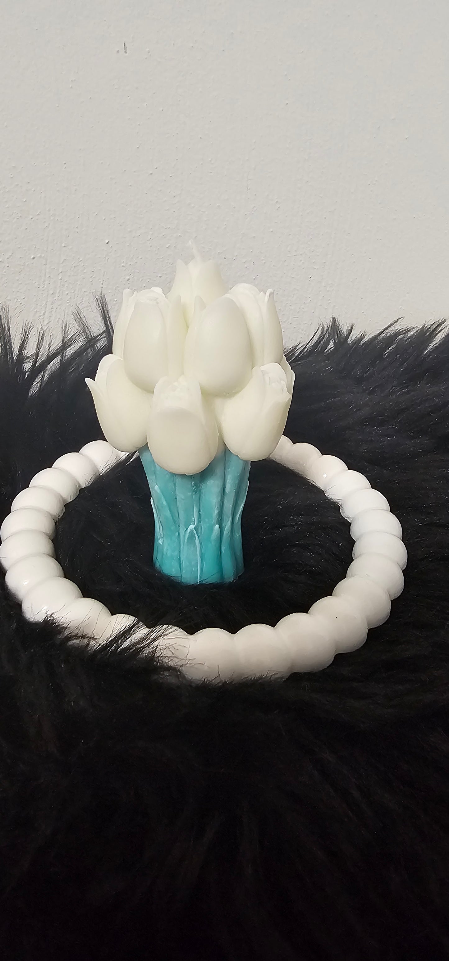 Cada vela está cuidadosamente elaborada